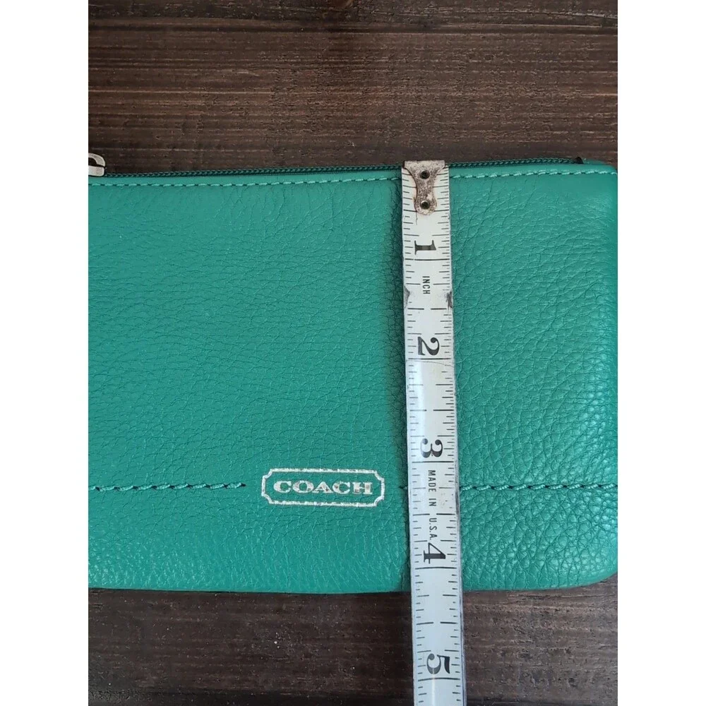 Coach‎ Leather Turquoise Wristlet 6